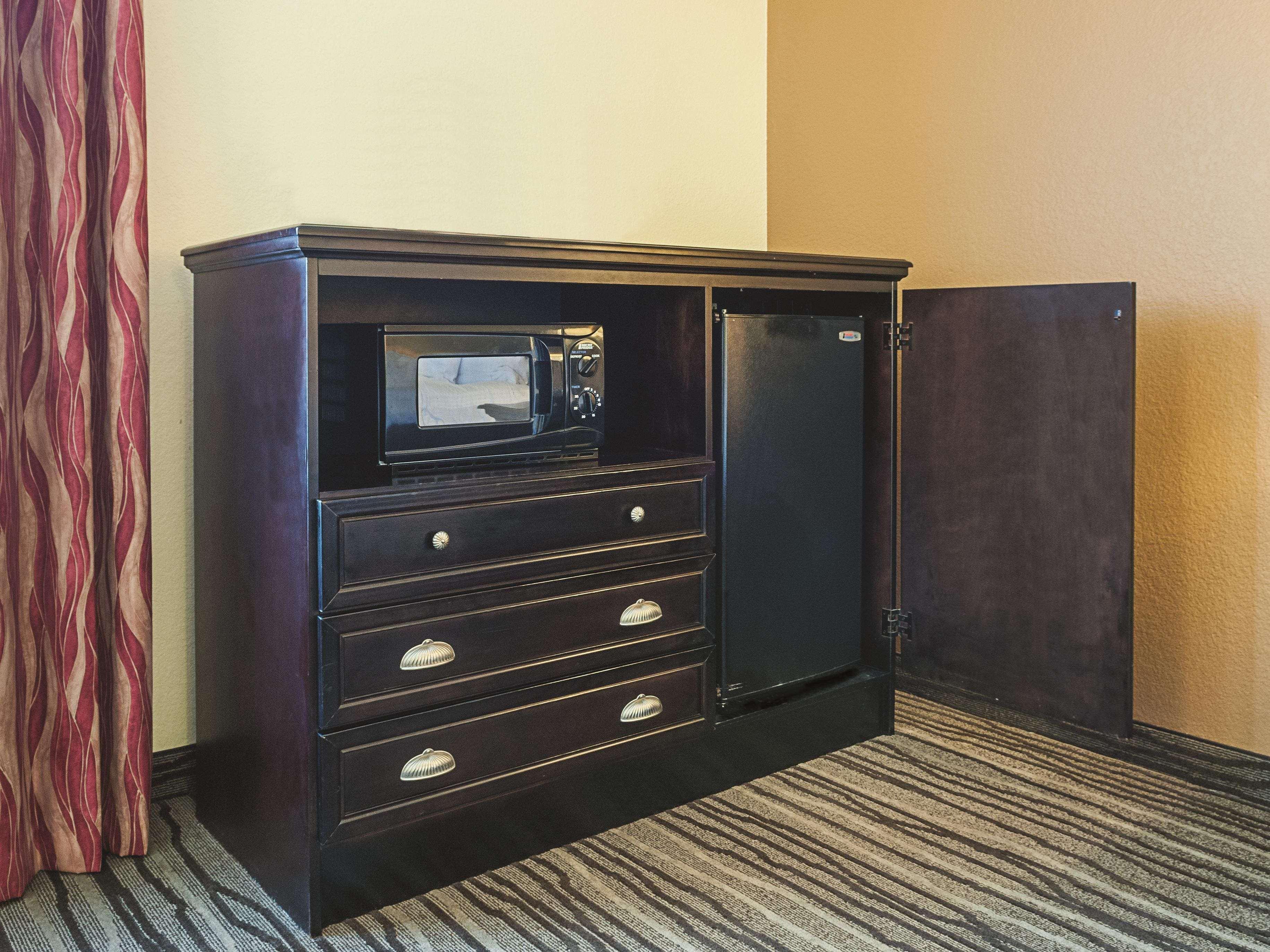 La Quinta By Wyndham - North Shore Area Hotel